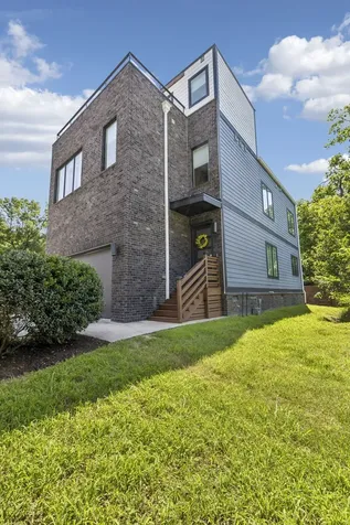 2702B Bronte Avenue Nashville TN 37216