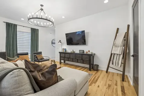 2702B Bronte Avenue Nashville TN 37216