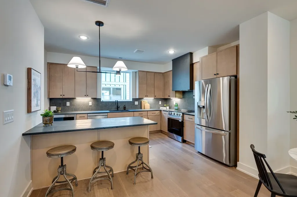 975 Dozier Place Nashville TN 37216