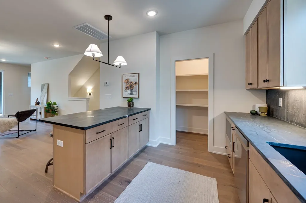 975 Dozier Place Nashville TN 37216
