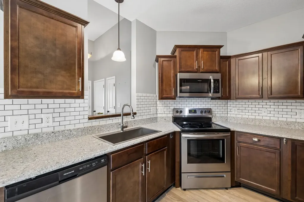 2317 Spike Court Clarksville TN 37040