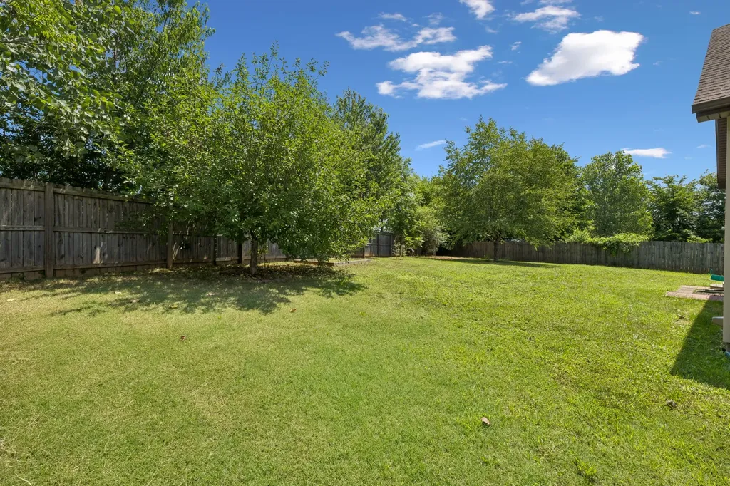 2317 Spike Court Clarksville TN 37040