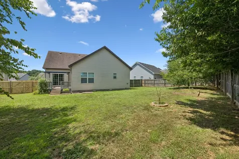 2317 Spike Court Clarksville TN 37040
