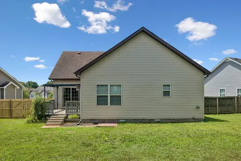 2317 Spike Court Clarksville TN 37040