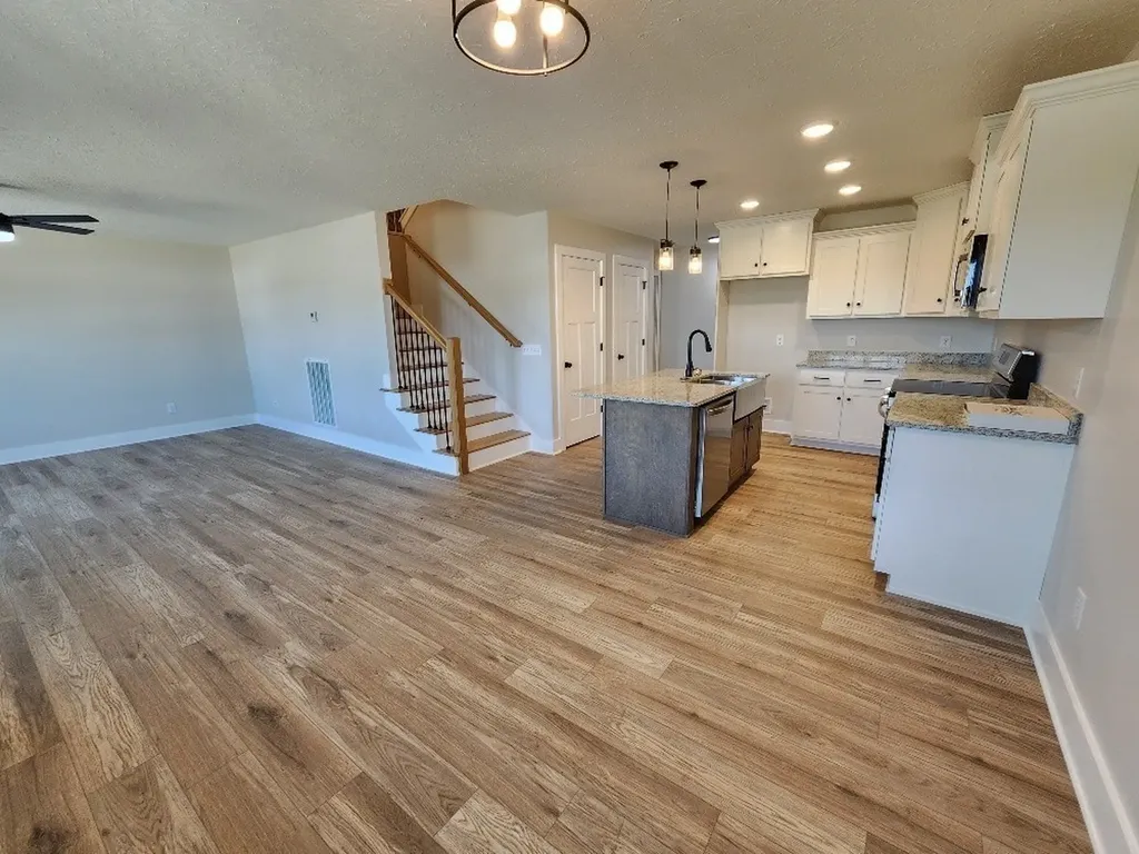 215 Scenic Lane Hartsville TN 37074