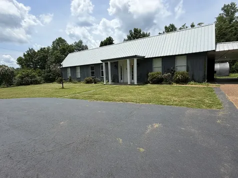 232 Cane Creek Road Hohenwald TN 38462