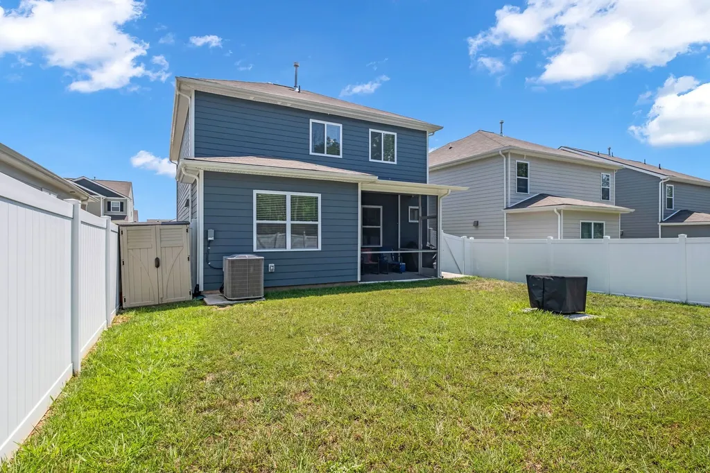 1909 Haylee Mills Road Lebanon TN 37087