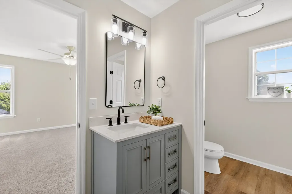 504 Bloomfield Court La Vergne TN 37086