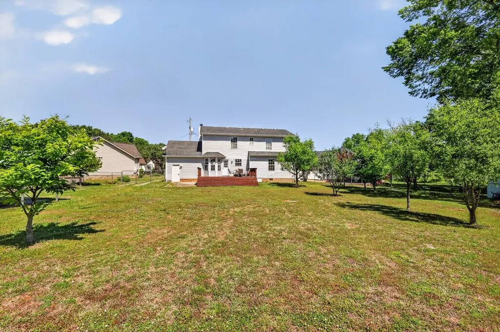 504 Bloomfield Court La Vergne TN 37086