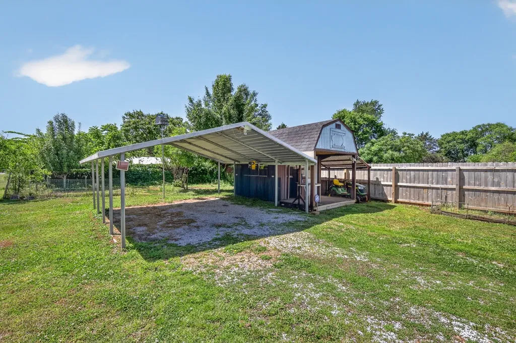 504 Bloomfield Court La Vergne TN 37086
