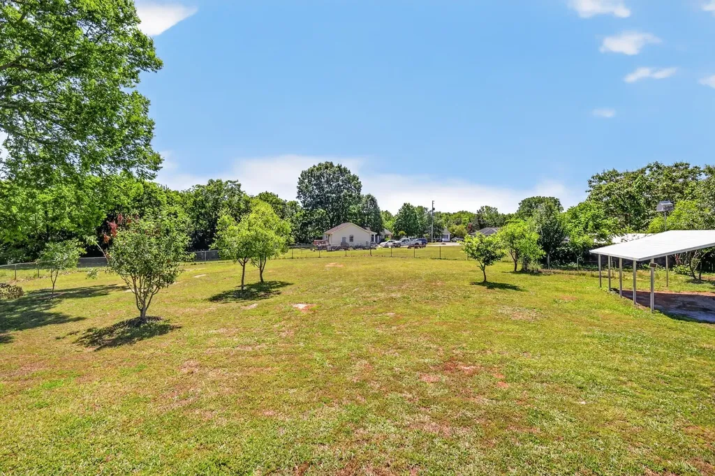 504 Bloomfield Court La Vergne TN 37086