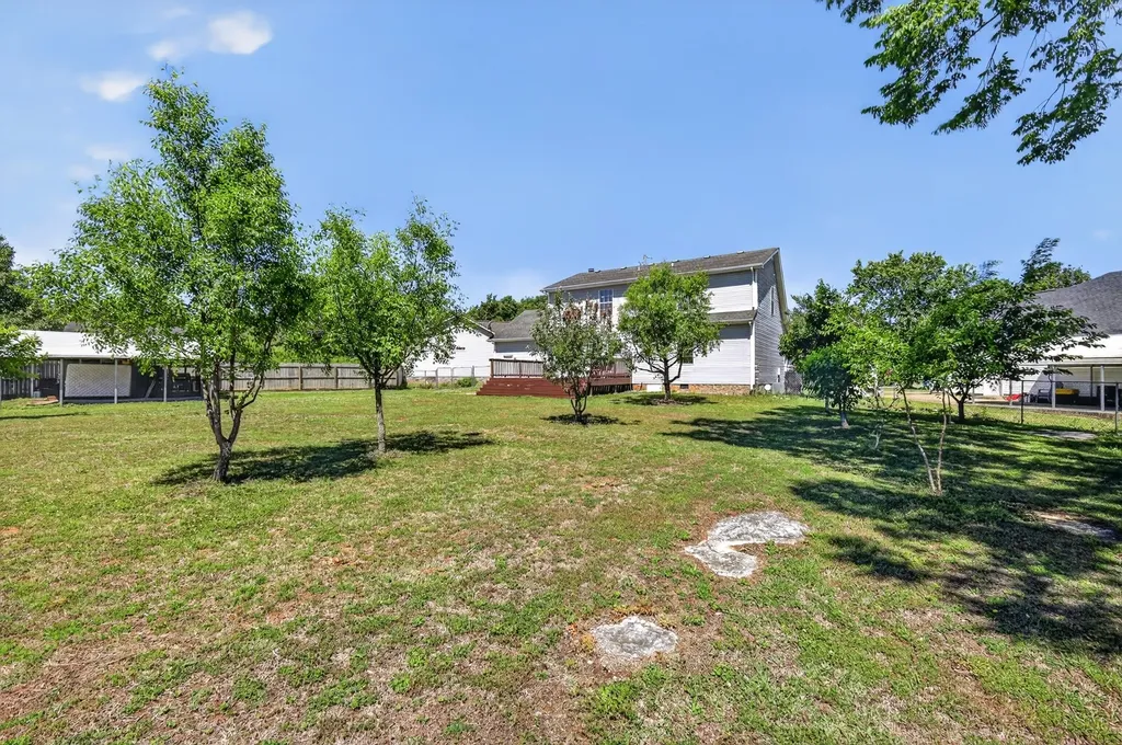 504 Bloomfield Court La Vergne TN 37086