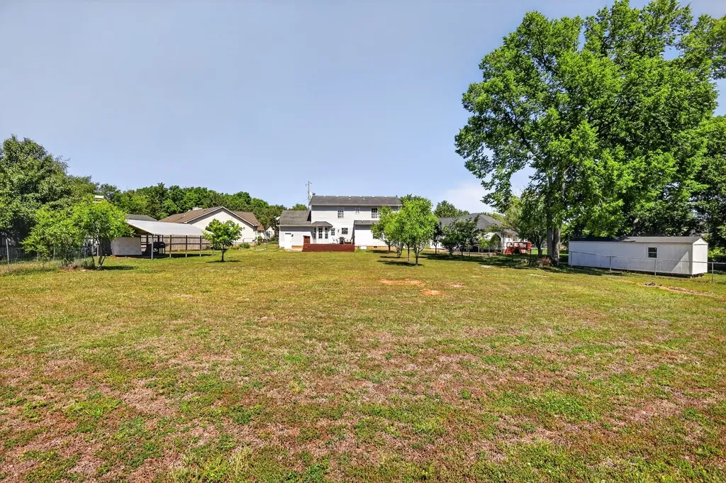 504 Bloomfield Court La Vergne TN 37086