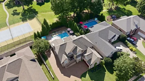 113 N Country Club Drive Hendersonville TN 37075
