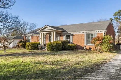1102 Hiwassee Drive Columbia TN 38401
