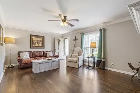 1102 Hiwassee Drive Columbia TN 38401