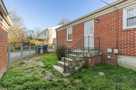 1102 Hiwassee Drive Columbia TN 38401