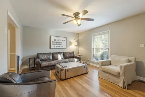 1102 Hiwassee Drive Columbia TN 38401
