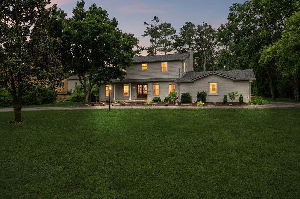 8013 Wikle Road, E Brentwood TN 37027