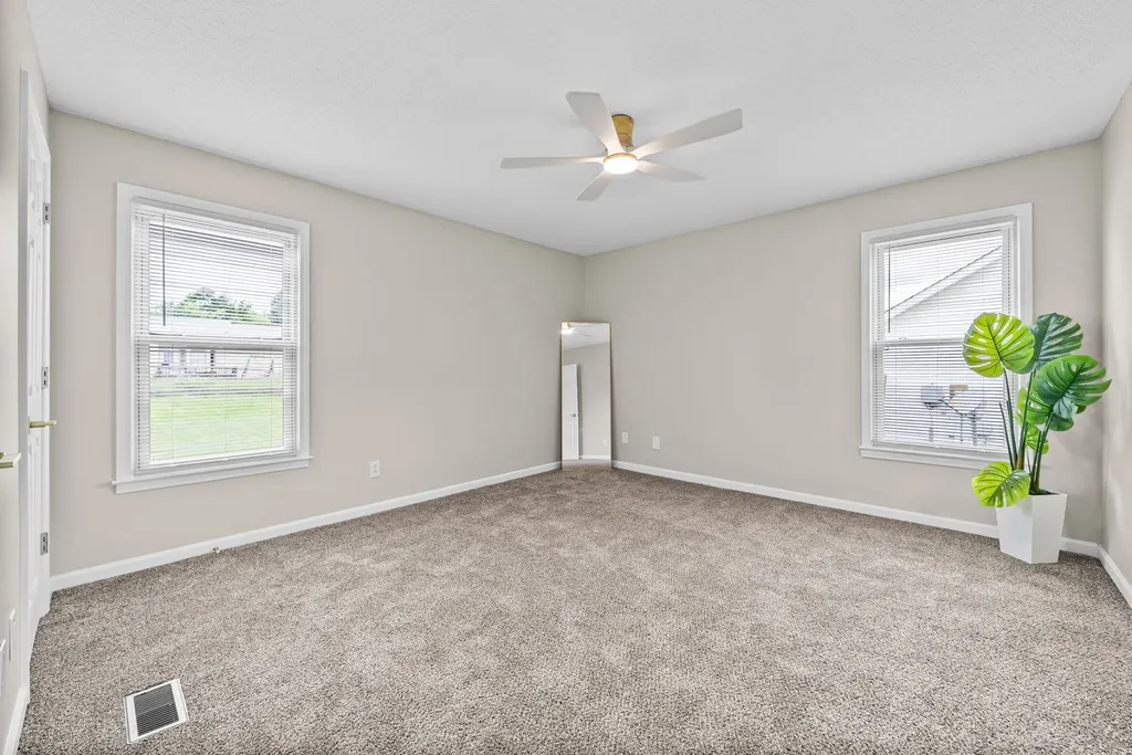 1874 Crestmont Court Clarksville TN 37042