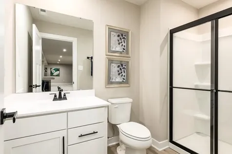 1907 Thoroughbred Way White House TN 37188