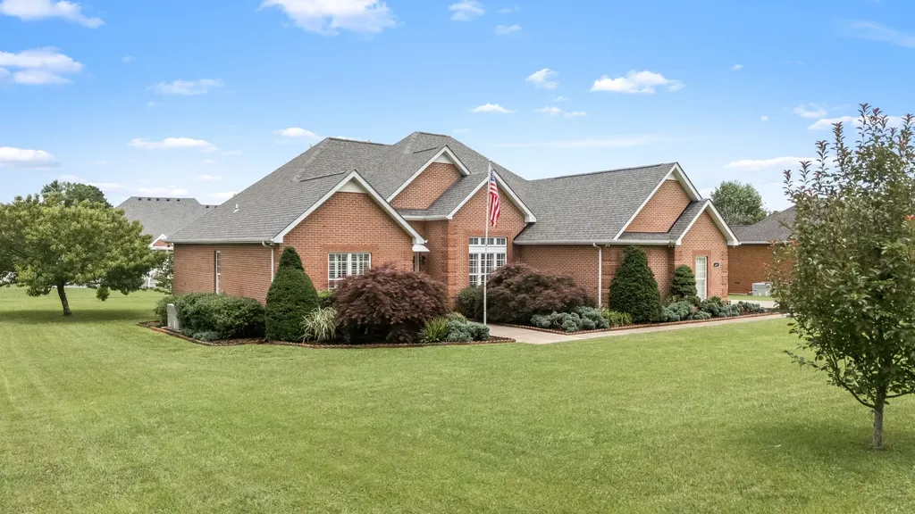 407 Ovoca Lake Road Tullahoma TN 37388