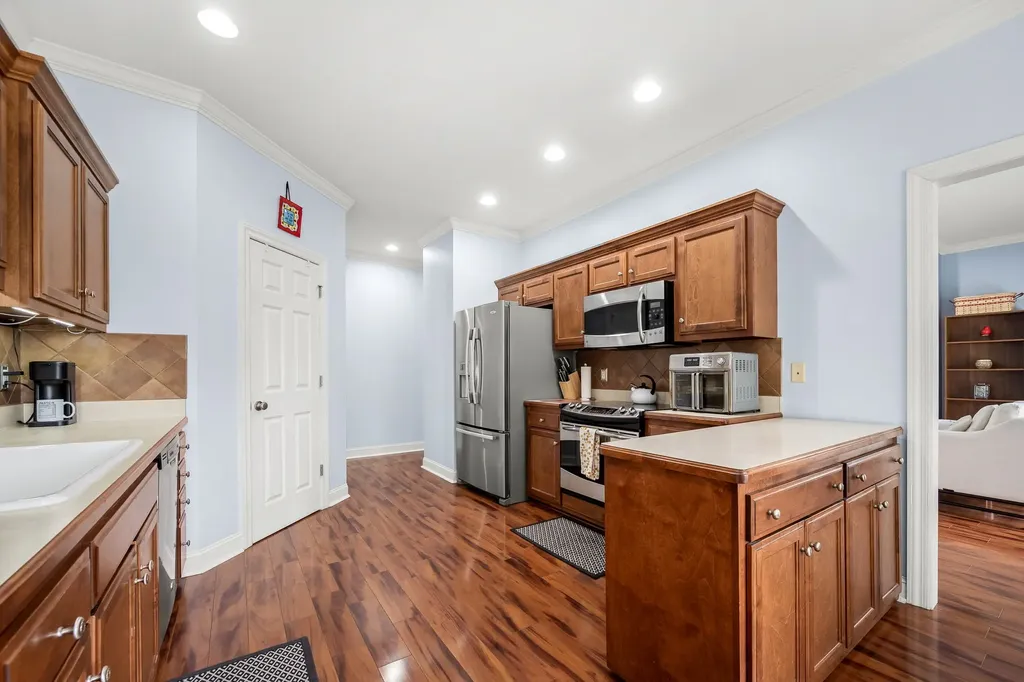 407 Ovoca Lake Road Tullahoma TN 37388