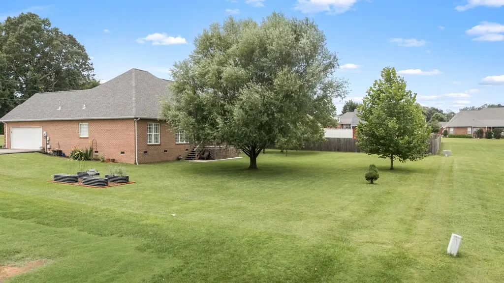 407 Ovoca Lake Road Tullahoma TN 37388