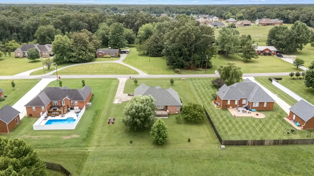 407 Ovoca Lake Road Tullahoma TN 37388