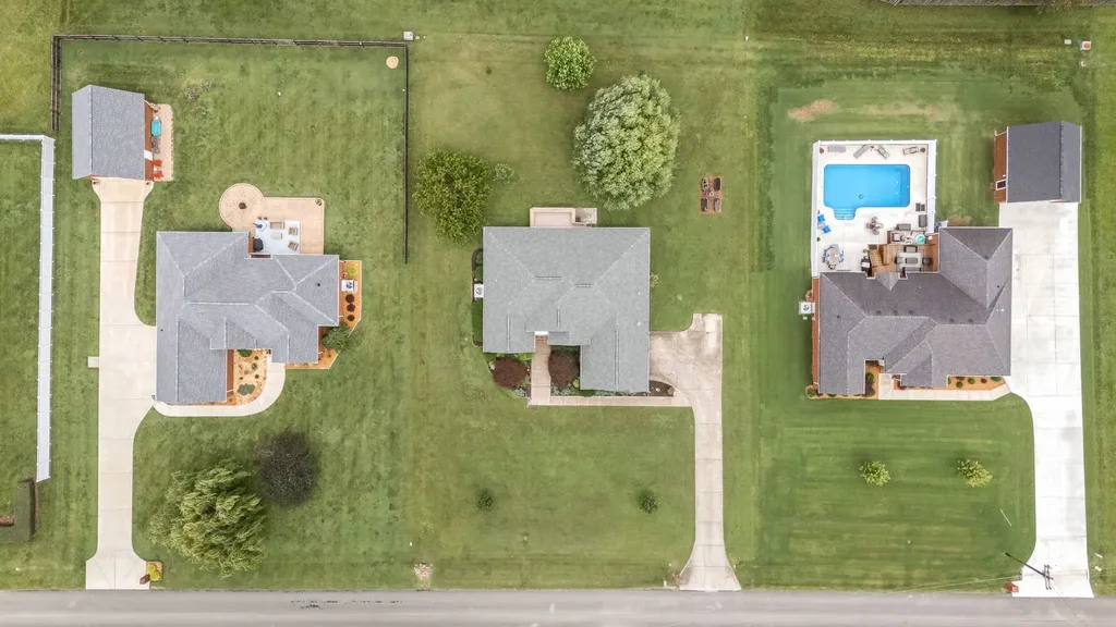 407 Ovoca Lake Road Tullahoma TN 37388