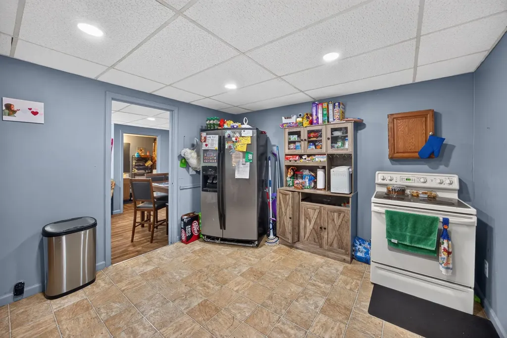 11279 Nashville Highway Baxter TN 38544