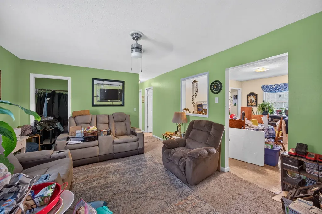 11279 Nashville Highway Baxter TN 38544