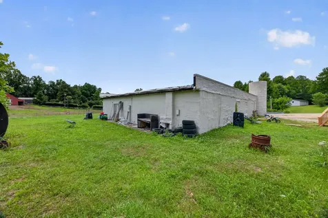 11279 Nashville Highway Baxter TN 38544