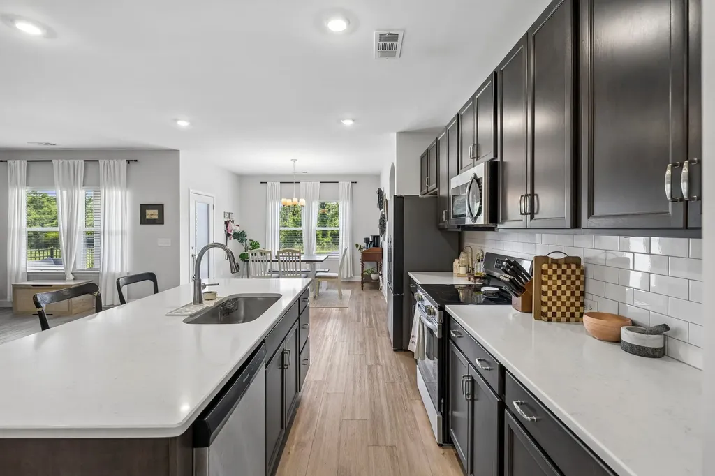 2073 Creekland View Boulevard Nashville TN 37207