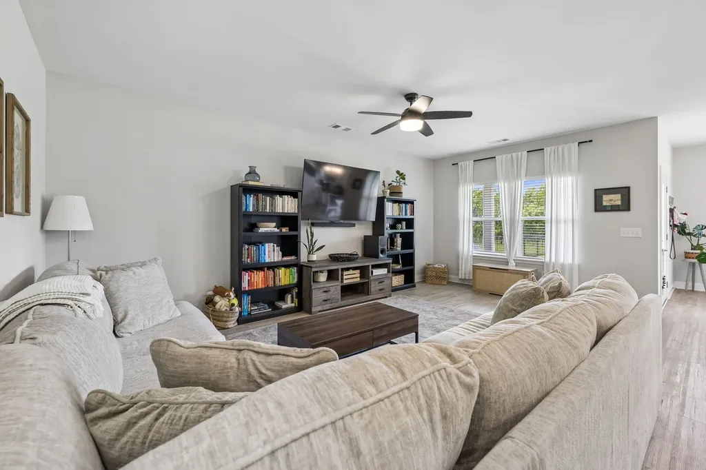 2073 Creekland View Boulevard Nashville TN 37207
