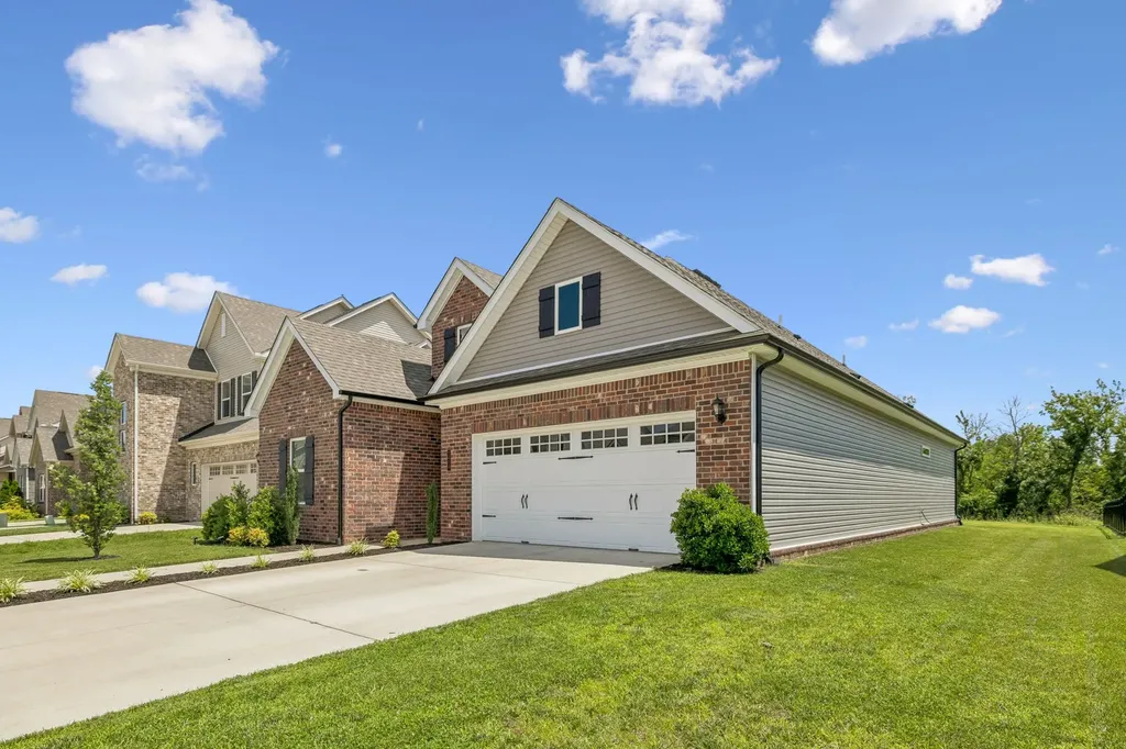 2073 Creekland View Boulevard Nashville TN 37207