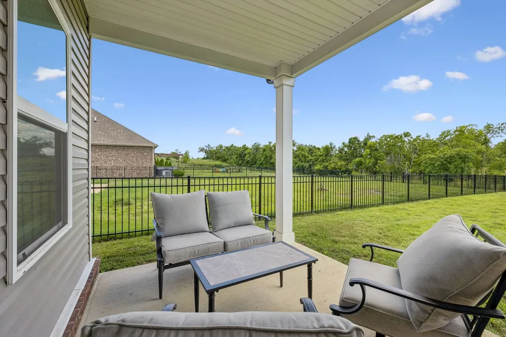 2073 Creekland View Boulevard Nashville TN 37207