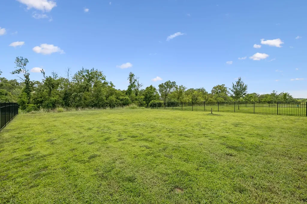 2073 Creekland View Boulevard Nashville TN 37207