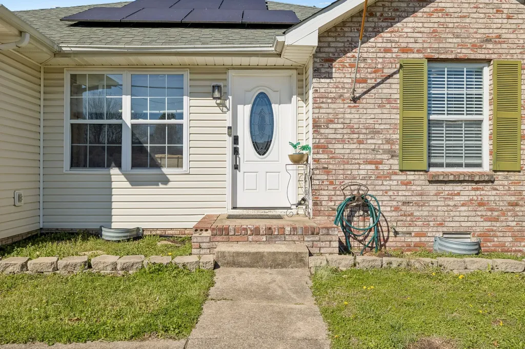 3843 Marla Circle Clarksville TN 37042