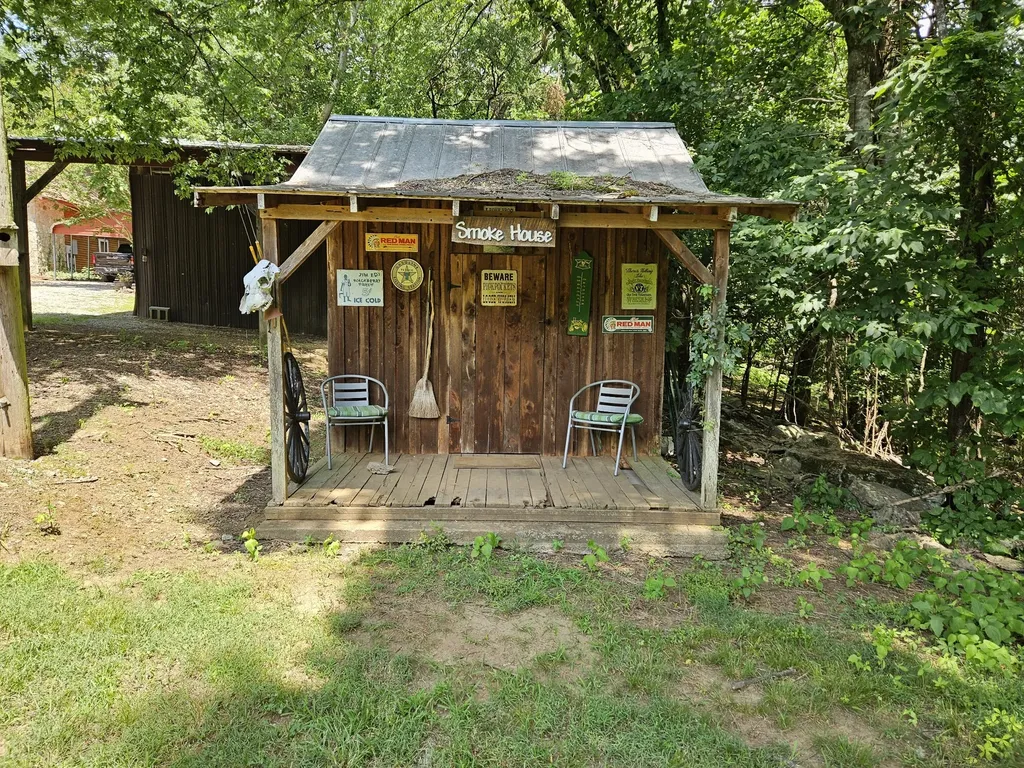 294 Lakeside Drive Carthage TN 37030