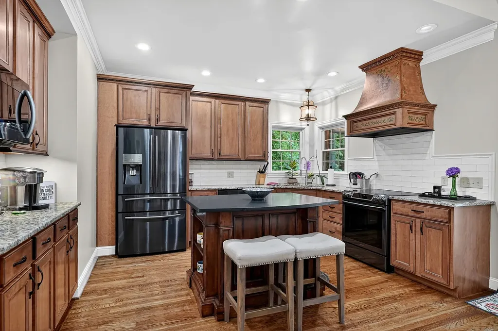 108 Eighteen Grand Place Cookeville TN 38506