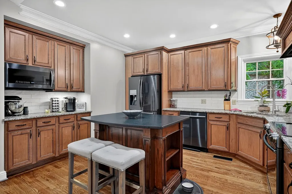 108 Eighteen Grand Place Cookeville TN 38506