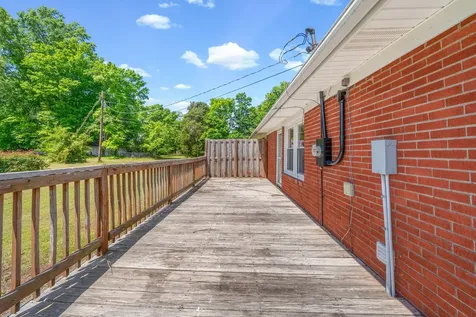 3824 Oakwood Road Woodlawn TN 37191