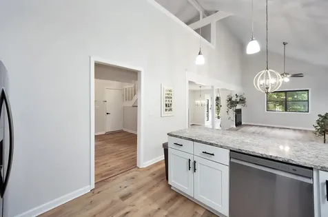 71 Colonial Cove Jackson TN 38305