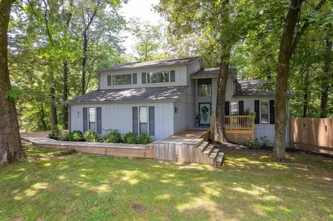 71 Colonial Cove Jackson TN 38305