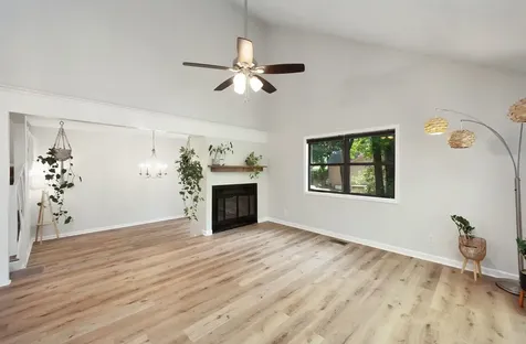 71 Colonial Cove Jackson TN 38305
