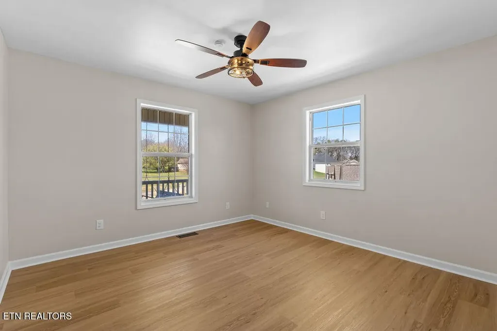 1432 John Sparks Drive Friendsville TN 37737
