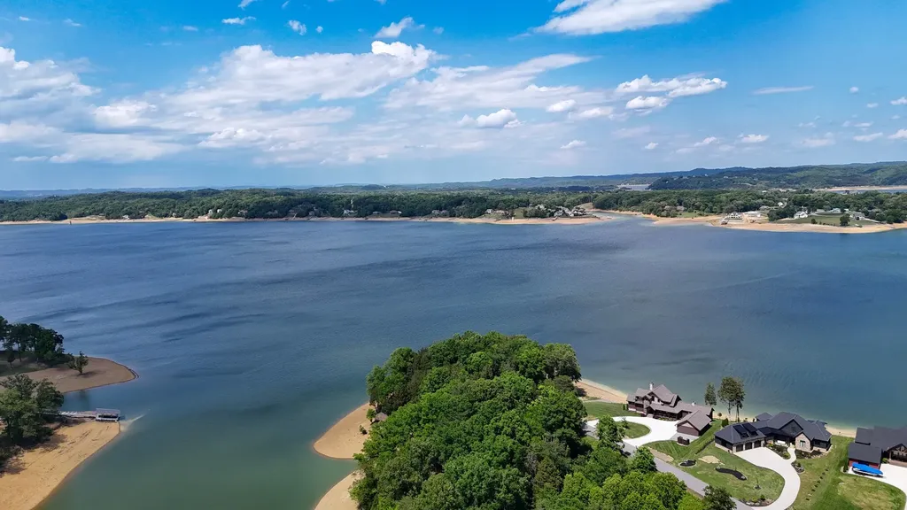 122 Ridge Point Trail Dandridge TN 37725