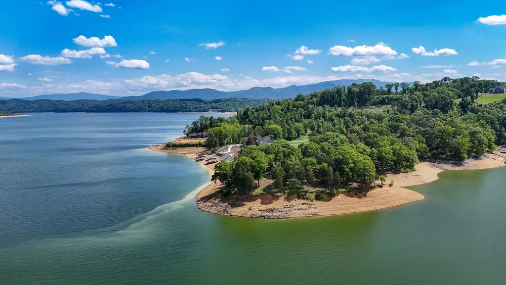 122 Ridge Point Trail Dandridge TN 37725