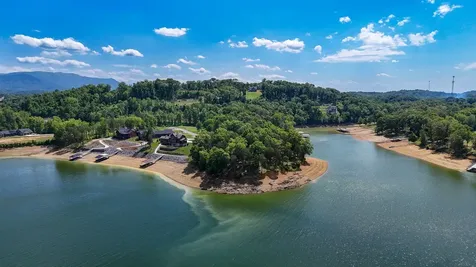 122 Ridge Point Trail Dandridge TN 37725